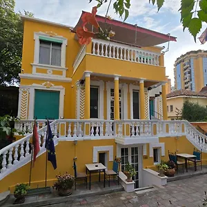 **** Otel 15 - Center Arnavutluk